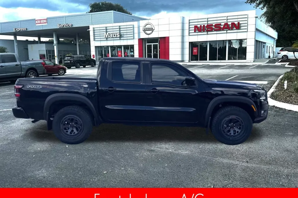 2025 Nissan Frontier PRO-4X photo 1