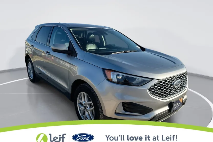 2023 Ford Edge SEL photo 1