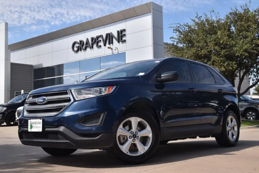2017 Ford Edge SE photo 1