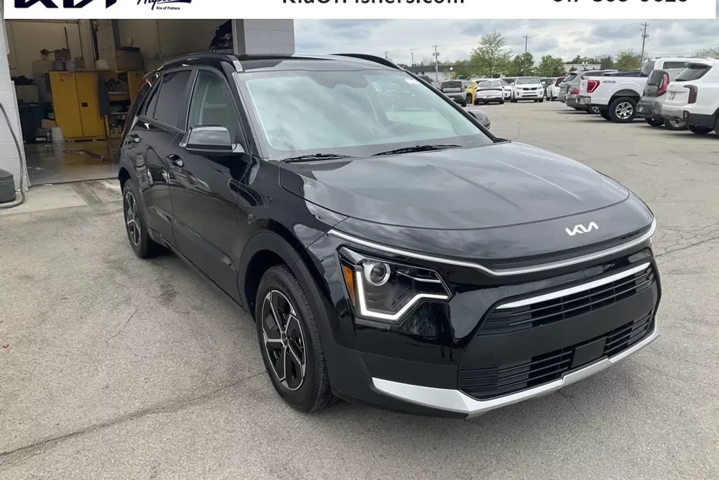 2025 Kia Niro EX photo 1