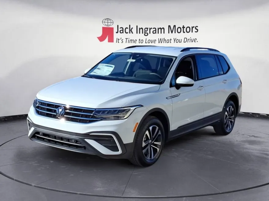 2024 Volkswagen Tiguan S photo 1