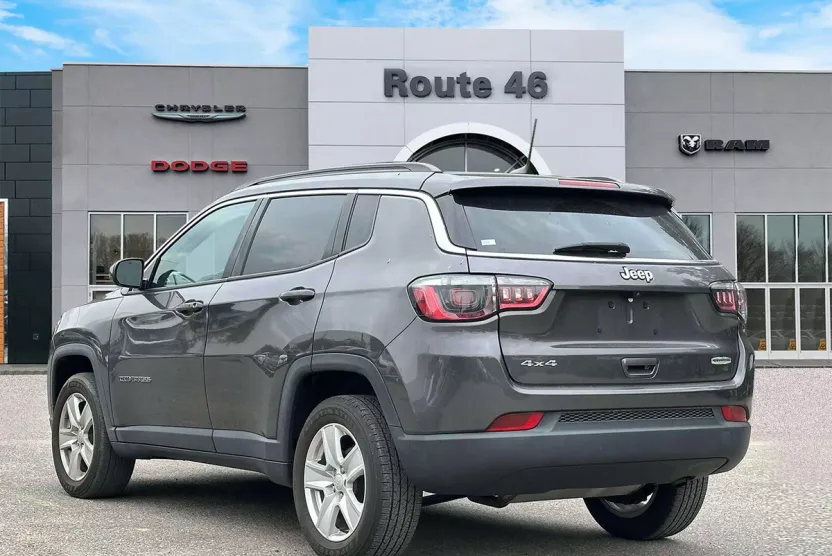 2022 Jeep Compass North Edition Latitude photo 1