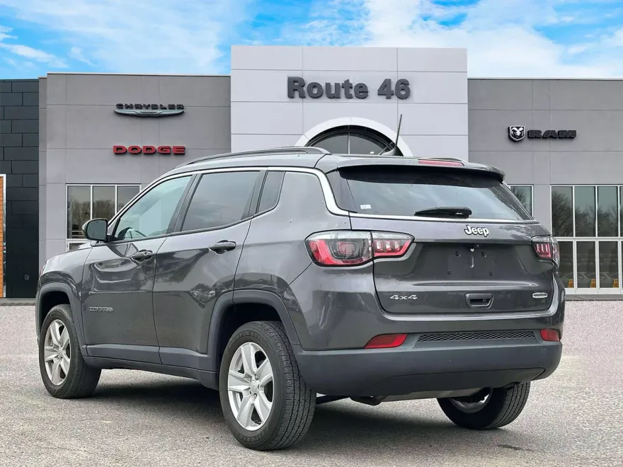 2022 Jeep Compass North Edition Latitude photo 1