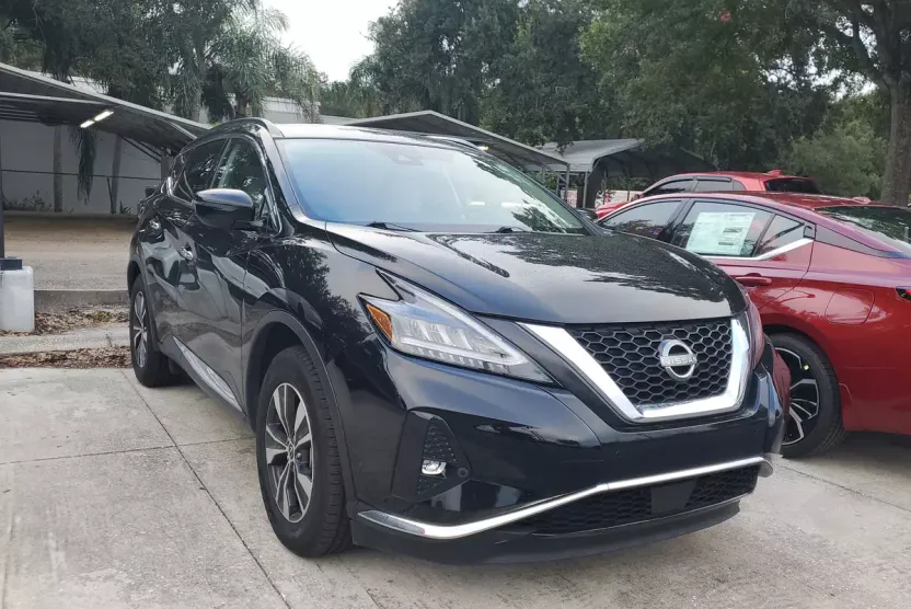 2023 Nissan Murano SV photo 1