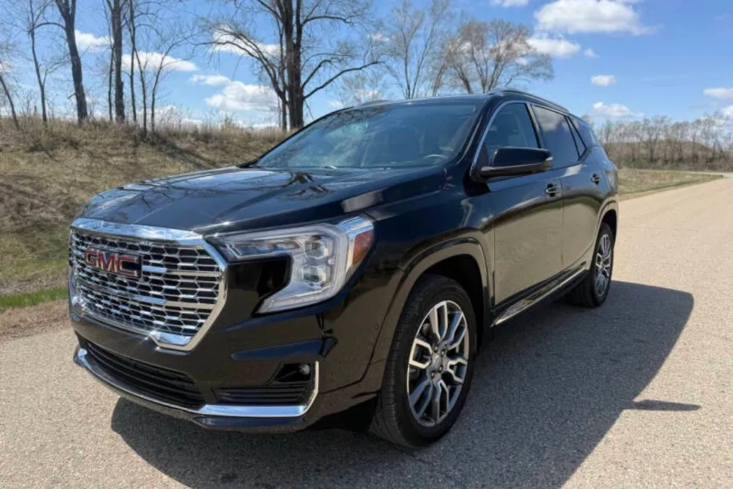 2024 Gmc Terrain Denali photo 1