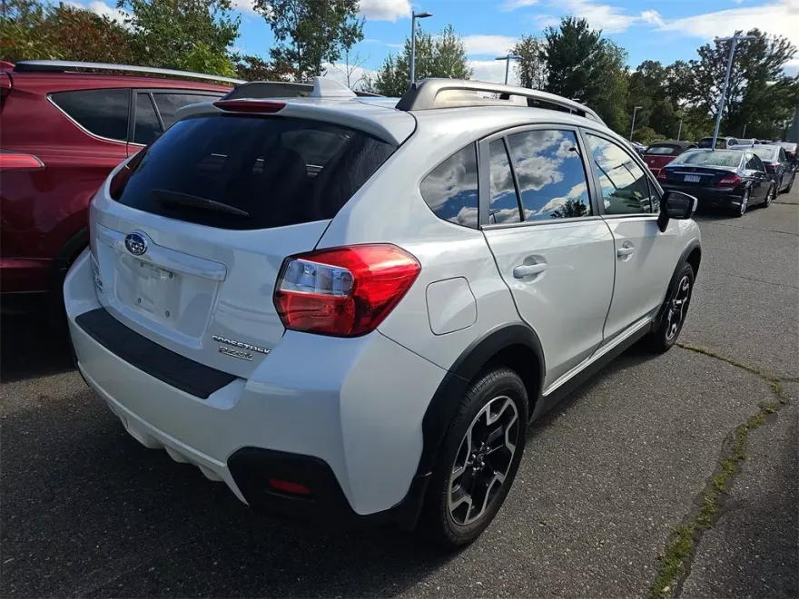 2016 Subaru Crosstrek 2.0i Premium photo 1