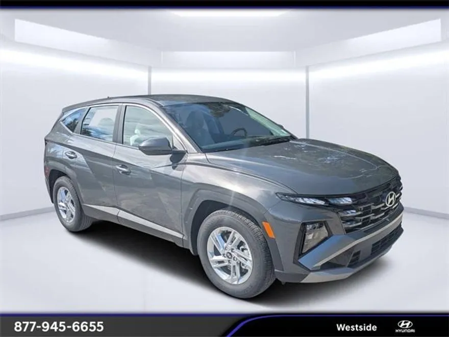 2025 Hyundai Tucson SE photo 1