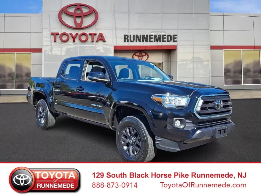 2023 Toyota Tacoma SR5 photo 1