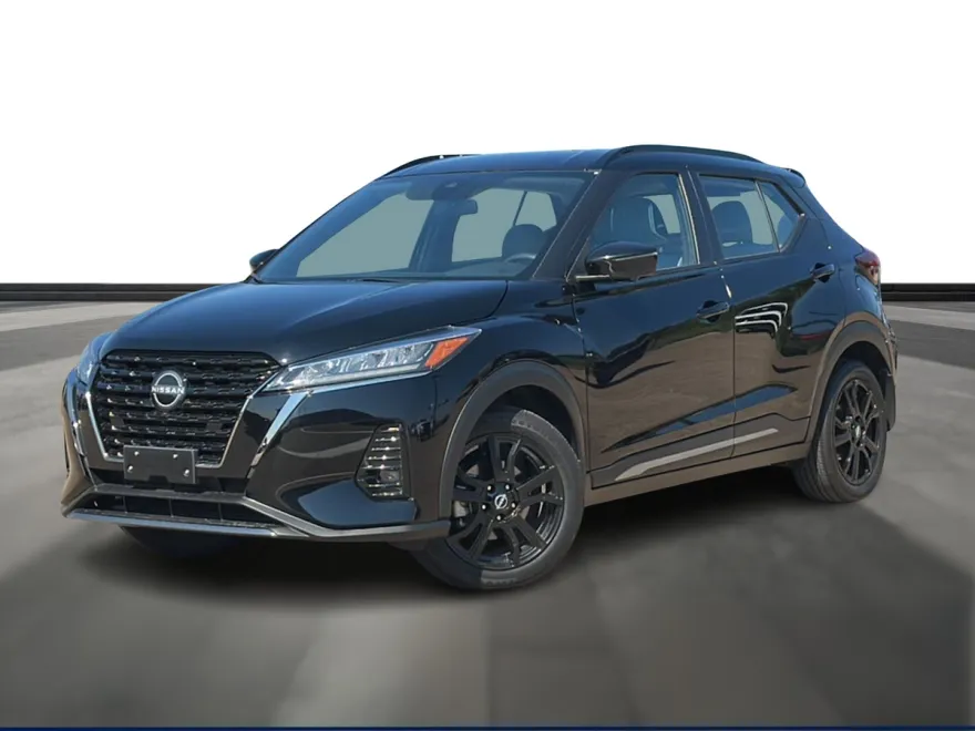 2024 Nissan Kicks SR photo 1