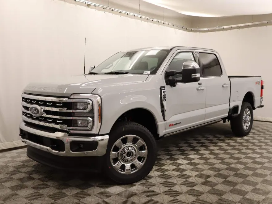 2025 Ford F-250 Lariat photo 1