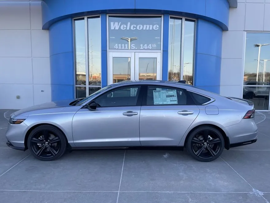 2025 Honda Accord Hybrid Sport-L photo 1
