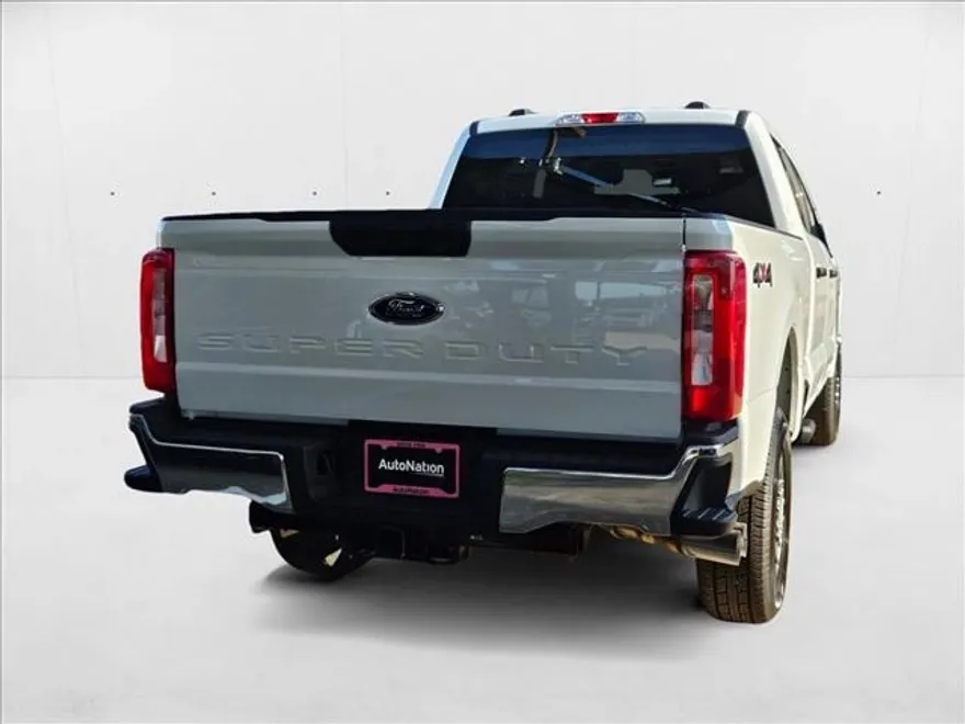 2025 Ford F-250 XLT photo 1