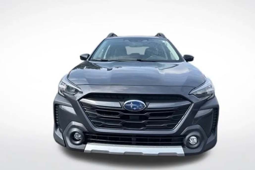 2023 Subaru Outback Limited photo 1