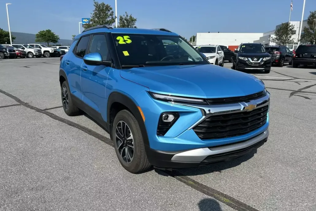 2025 Chevrolet Trailblazer LT photo 1