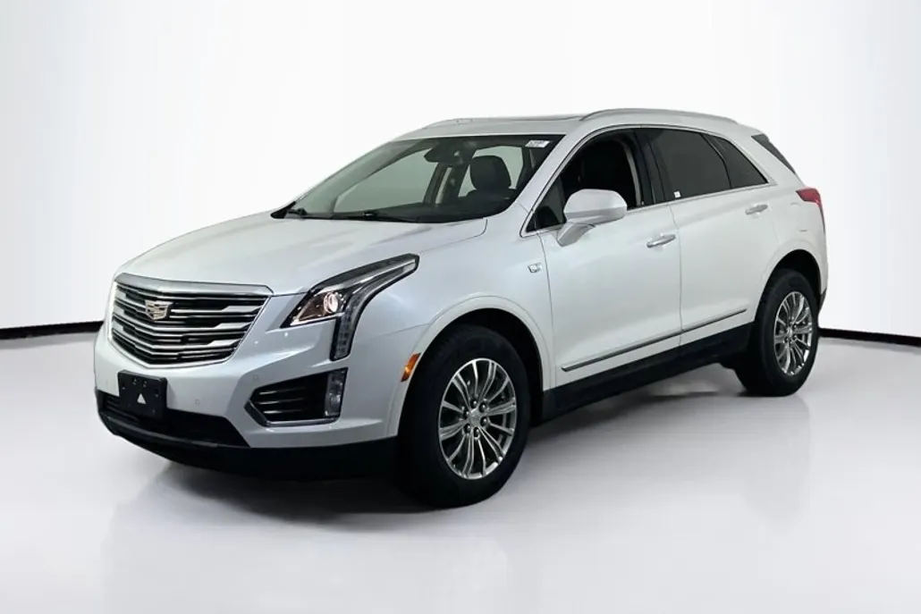 2019 Cadillac XT5 Luxury photo 1