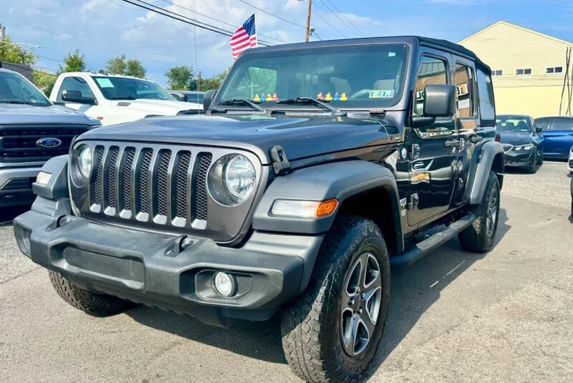 2019 Jeep Wrangler Unlimited Sport photo 1