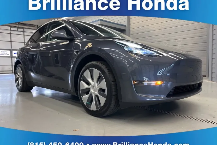 2023 Tesla Model Y Long Range photo 1