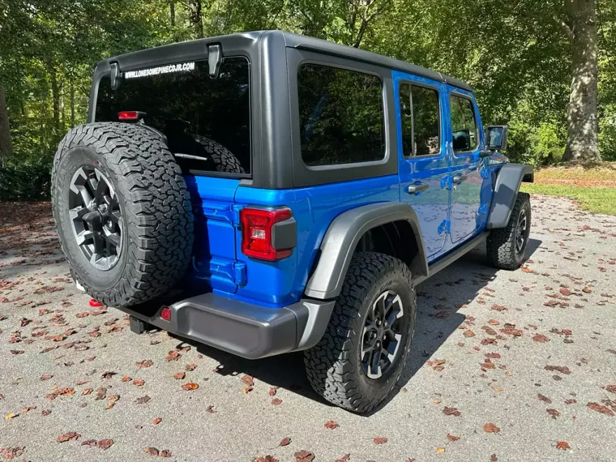 2025 Jeep Wrangler Rubicon photo 1