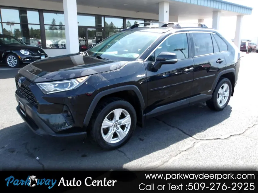 2021 Toyota RAV4 Hybrid XLE photo 1