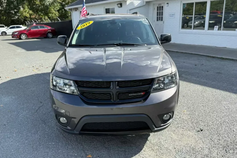 2019 Dodge Journey SE photo 1
