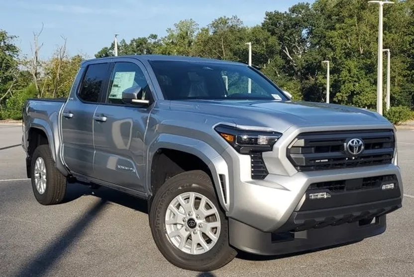 2025 Toyota Tacoma SR5 photo 1