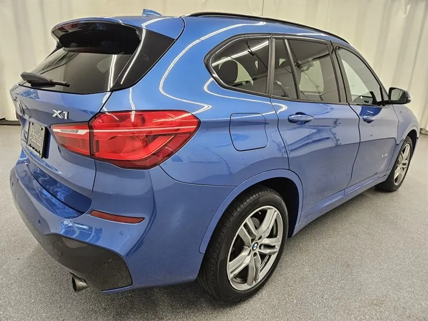 2017 Bmw X1 XDrive28i photo 1