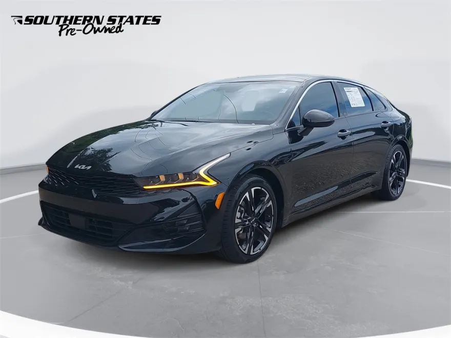 2023 Kia K5 GT-Line photo 1