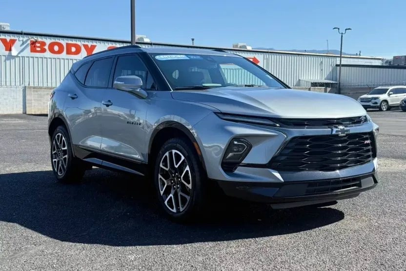 2023 Chevrolet Blazer RS photo 1