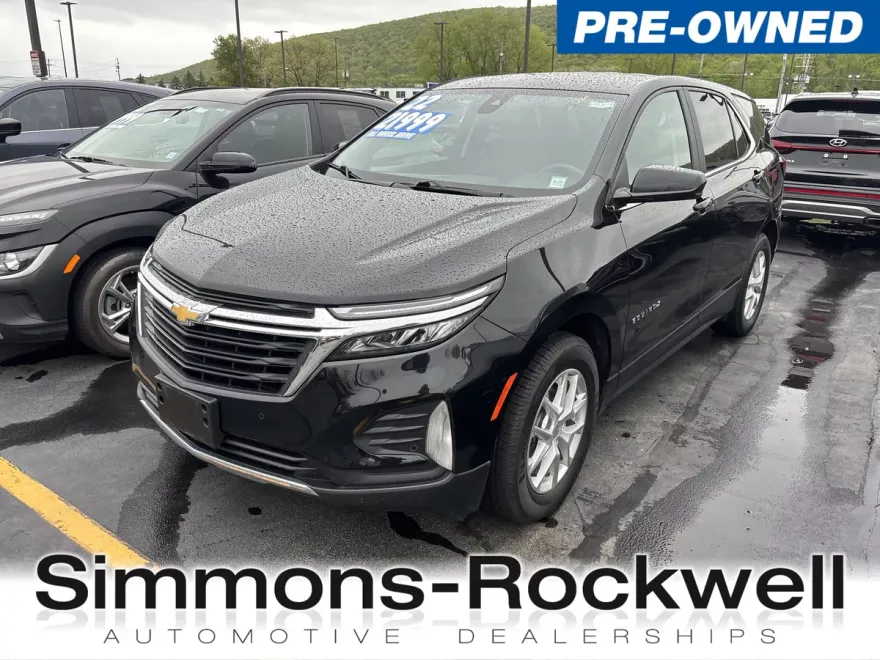 2022 Chevrolet Equinox LT photo 1
