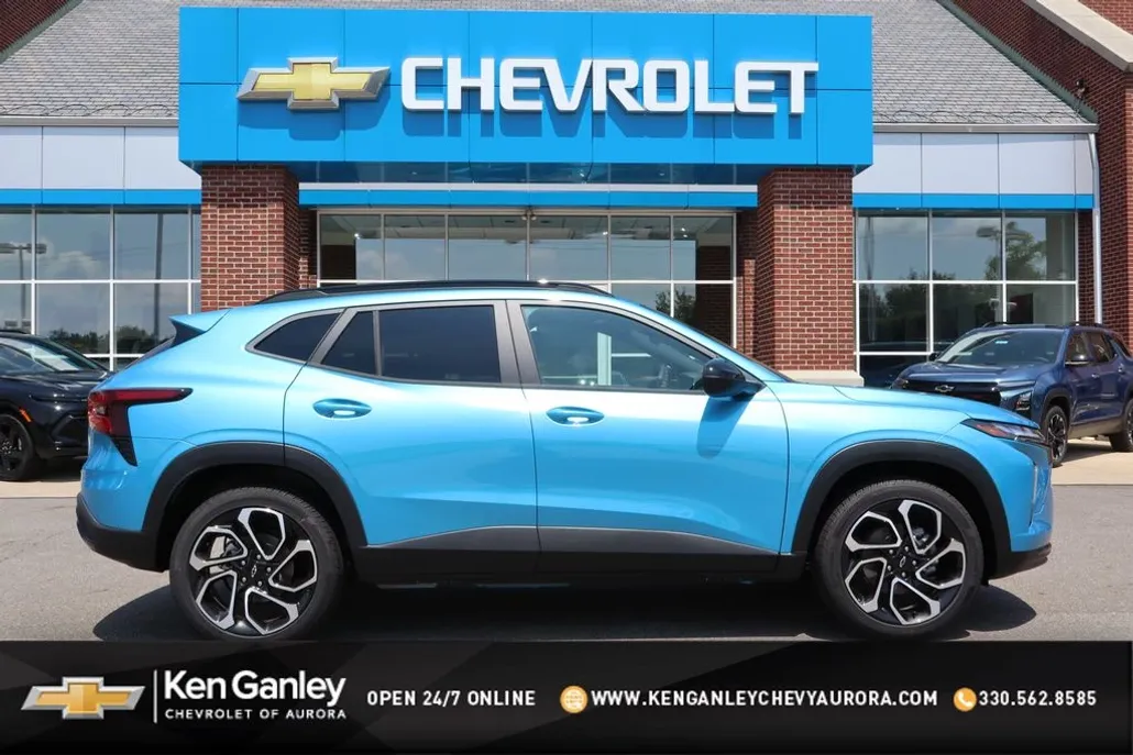 2025 Chevrolet Trax photo 1