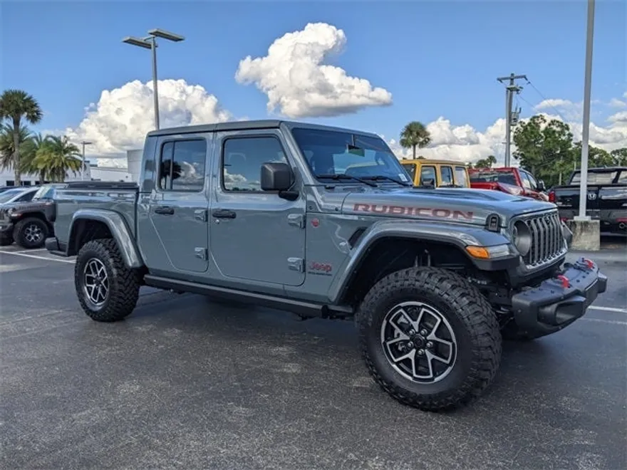2024 Jeep Gladiator Rubicon photo 1