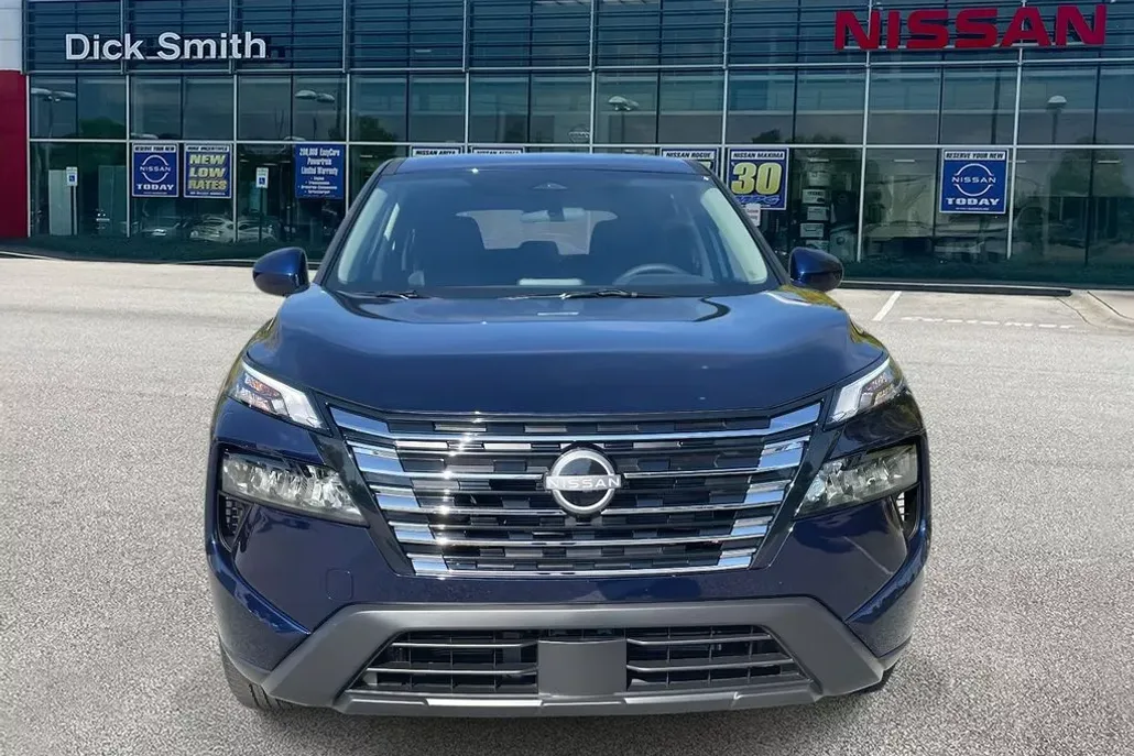 2026 Nissan Rogue SV photo 1