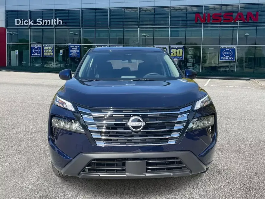 2026 Nissan Rogue SV photo 1