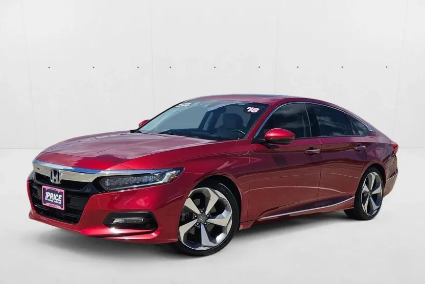 2018 Honda Accord Touring photo 1