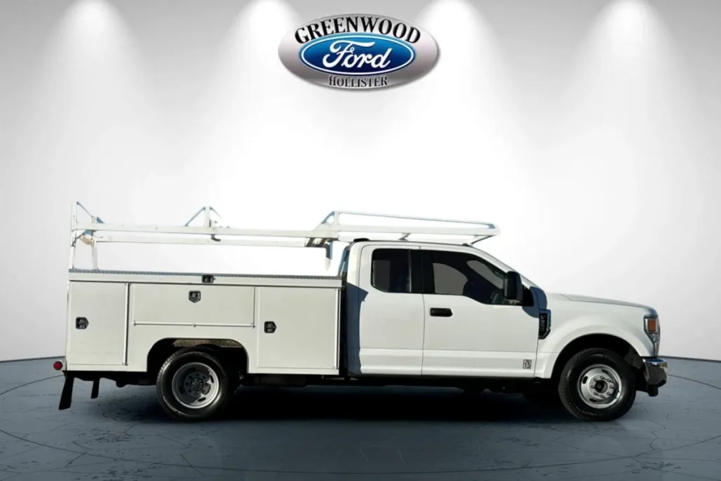 2021 Ford F-350 photo 1