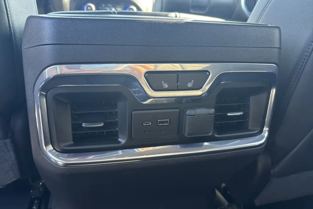 2021 Chevrolet Silverado 1500 LTZ photo 1