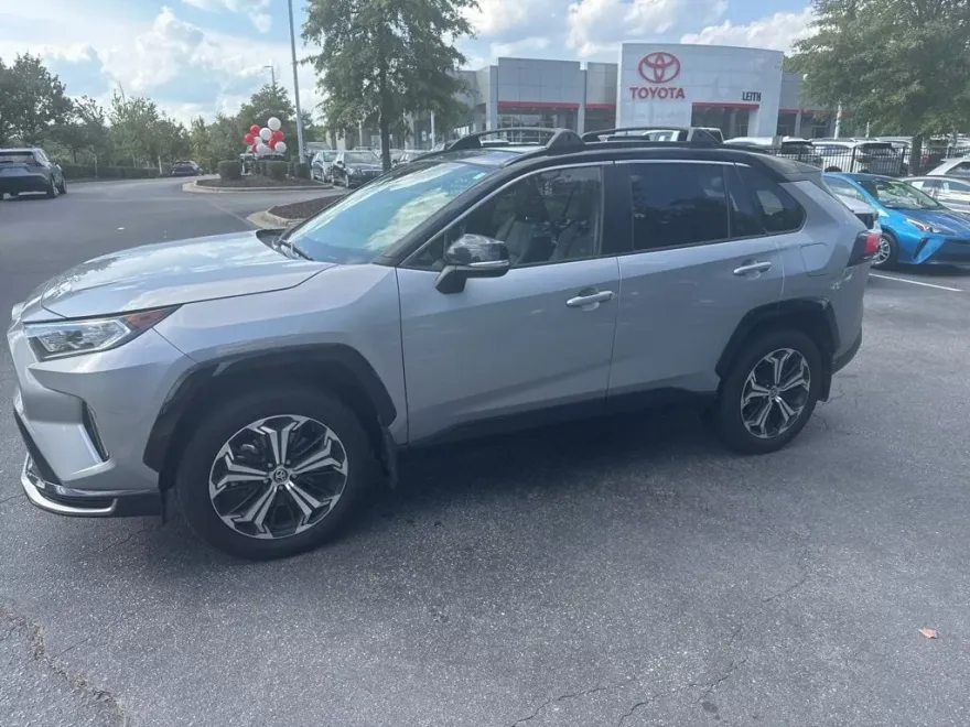 2021 Toyota RAV4 Prime XSE photo 1