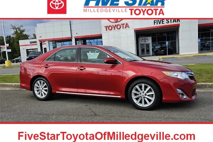 2012 Toyota Camry XLE photo 1