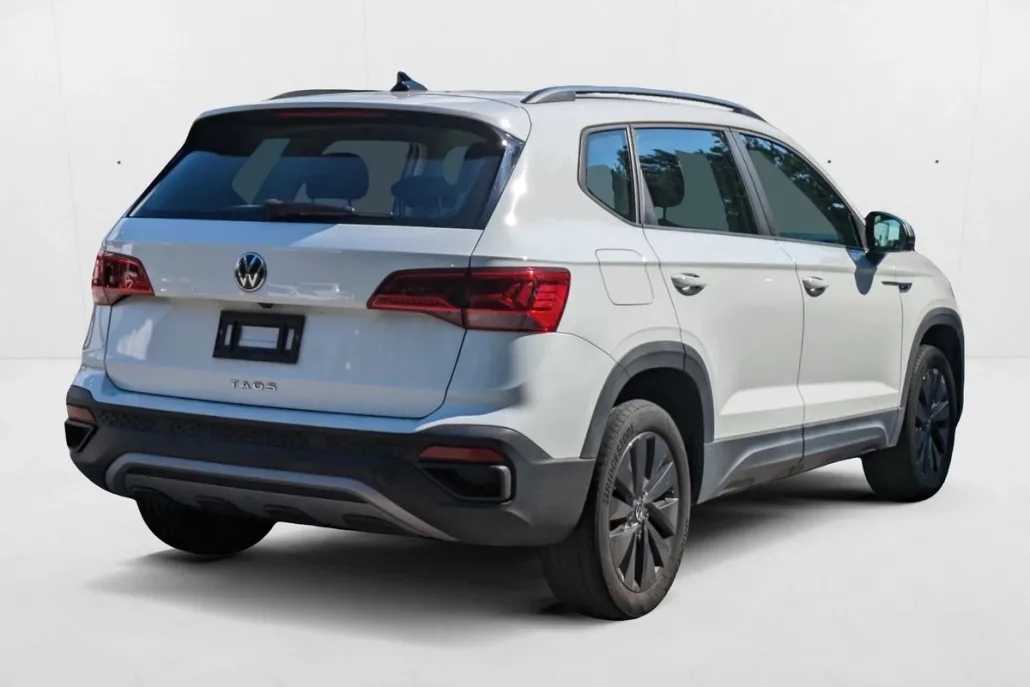 2022 Volkswagen Taos S photo 1