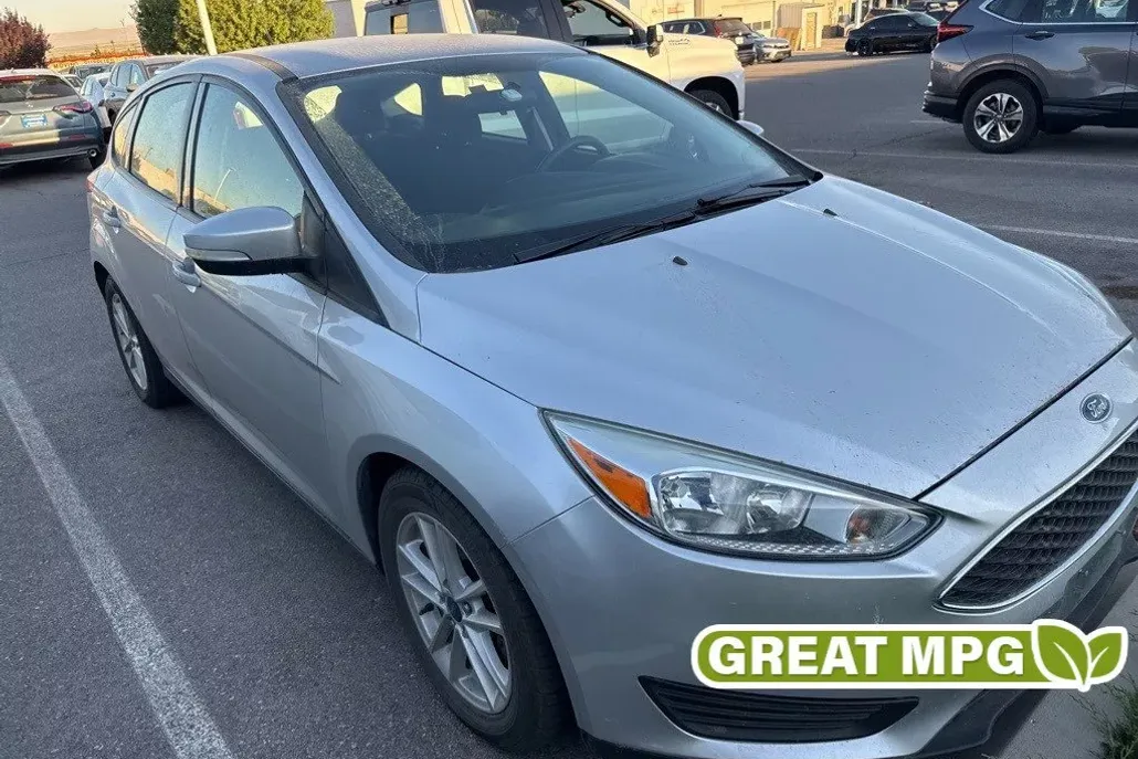 2017 Ford Focus SE photo 1
