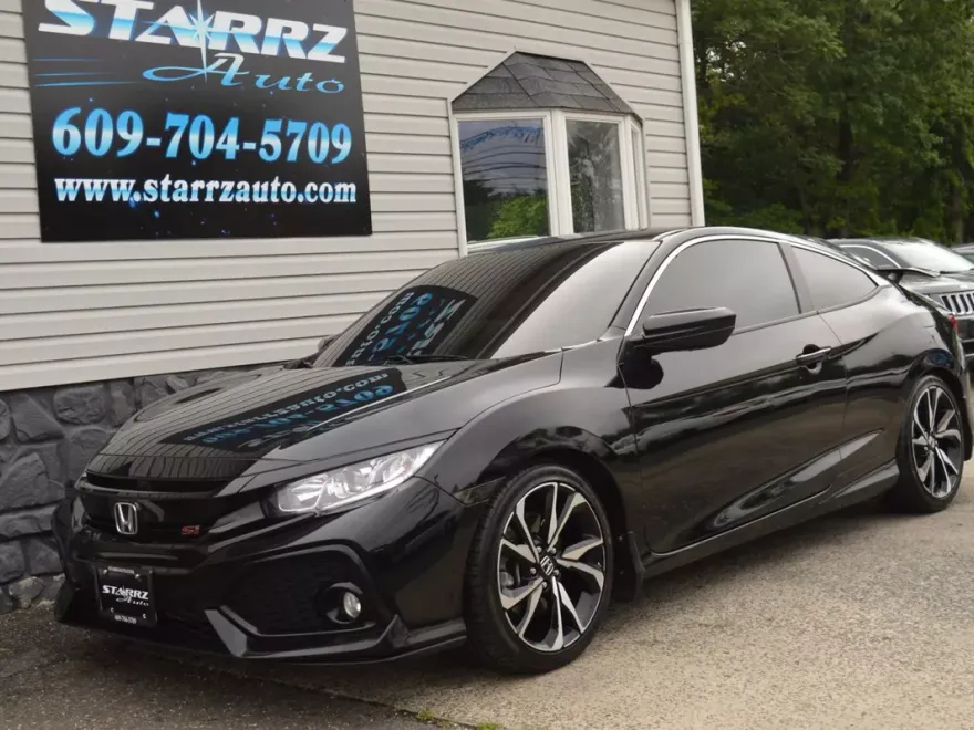 2018 Honda Civic Si photo 1