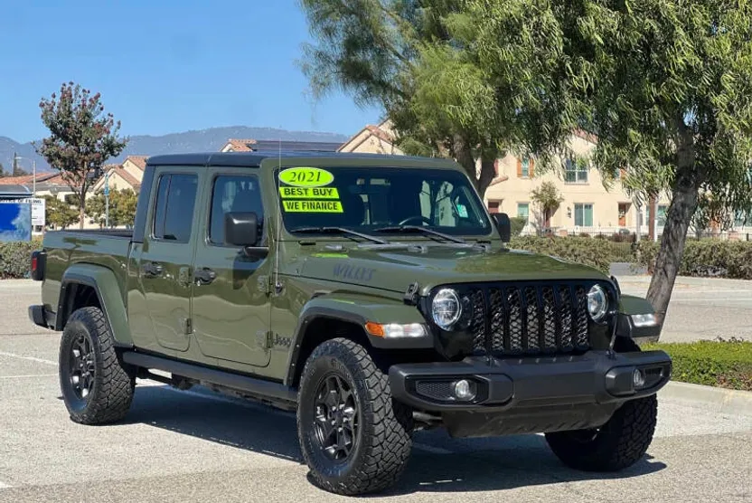 2021 Jeep Gladiator Willys photo 1