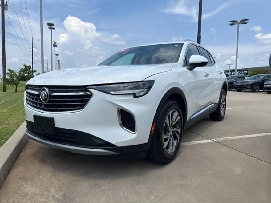2023 Buick Envision Essence photo 1