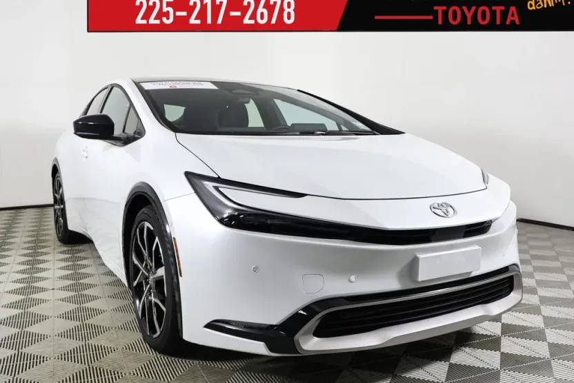 2024 Toyota Prius Prime XSE Premium photo 1