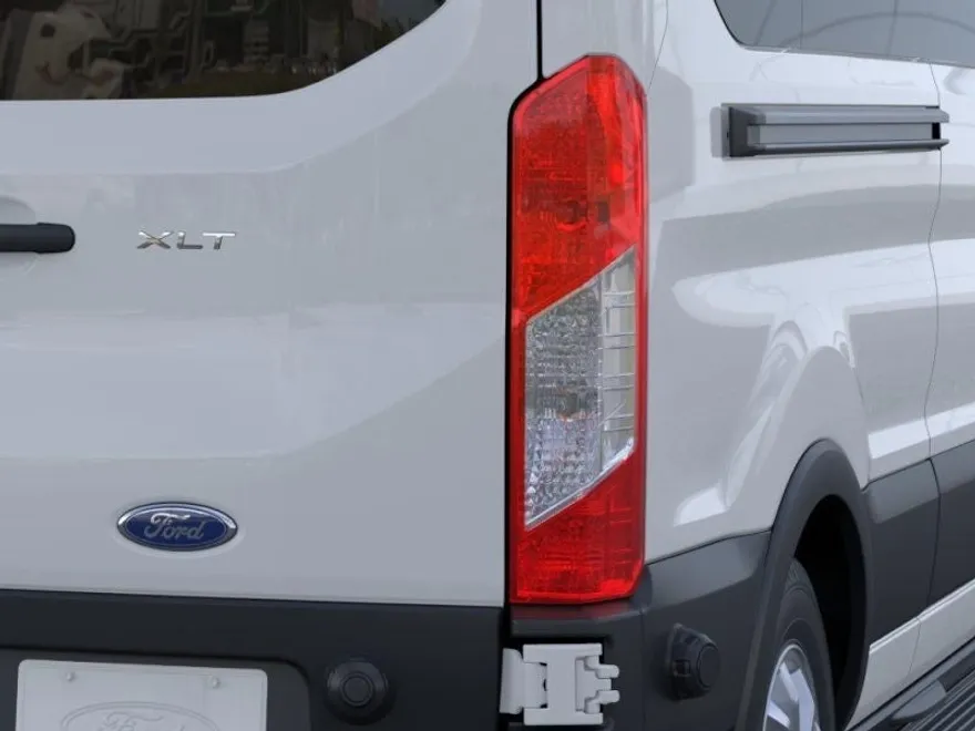 2025 Ford Transit XLT photo 18