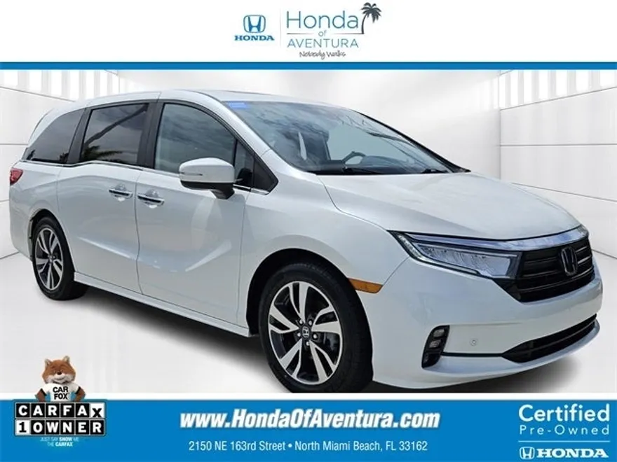 2022 Honda Odyssey Touring photo 1