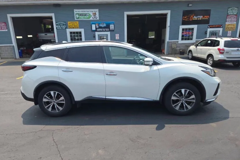 2019 Nissan Murano SV photo 1