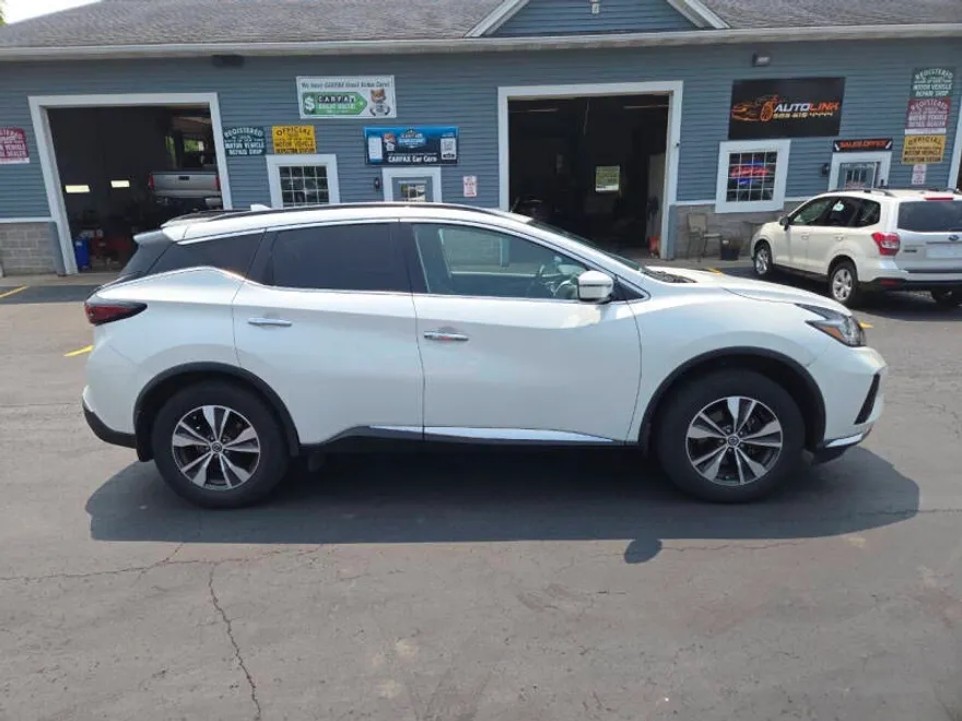 2019 Nissan Murano SV photo 1