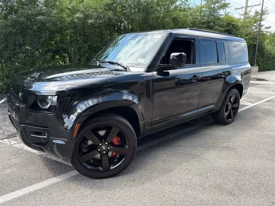 2023 Land Rover Defender 130 X photo 1