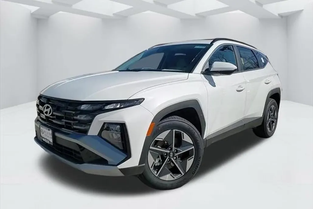 2025 Hyundai Tucson SEL photo 1